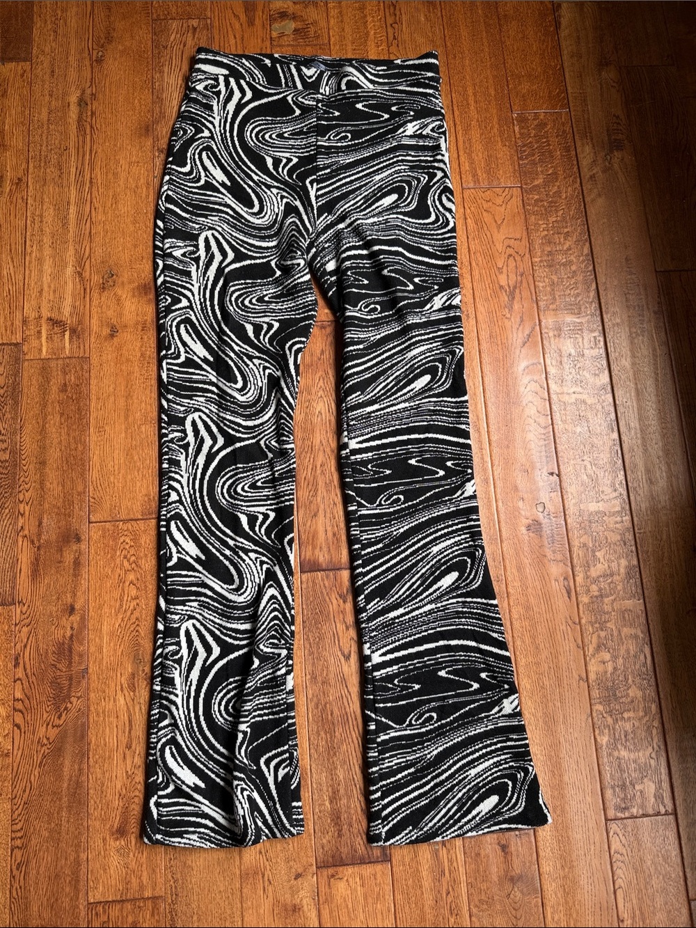 Zara Black/White Marble Swirl Flare Knit Pants Size L